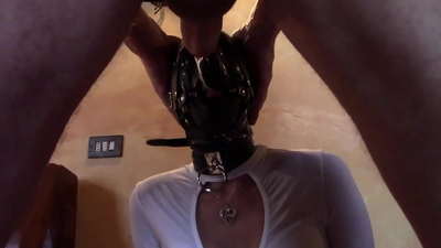 Laura pe tocuri, selecție de modele, video 2021, gât adânc cu mai multe inele